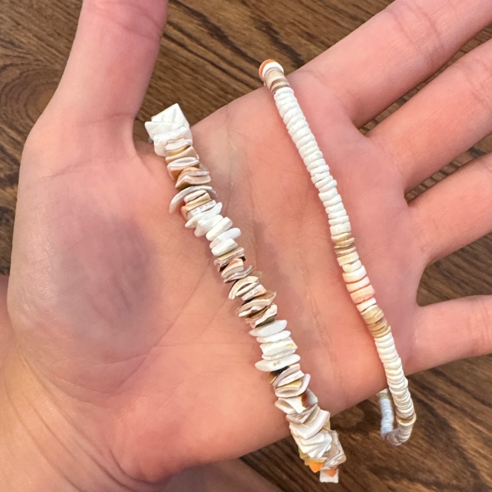 Shell Beaded Necklace Set - Picture 3 of 6